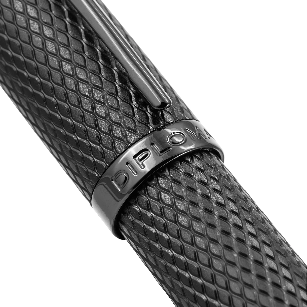 Diplomat Viper Guilloche Black Fountain Pen - Image 2